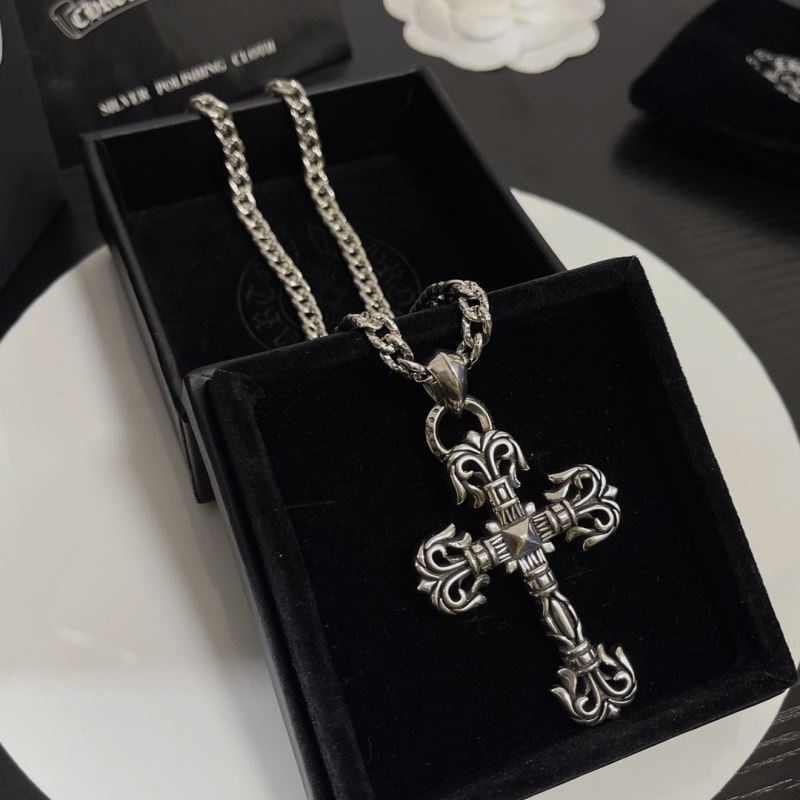 Ch**me He**ts necklaces